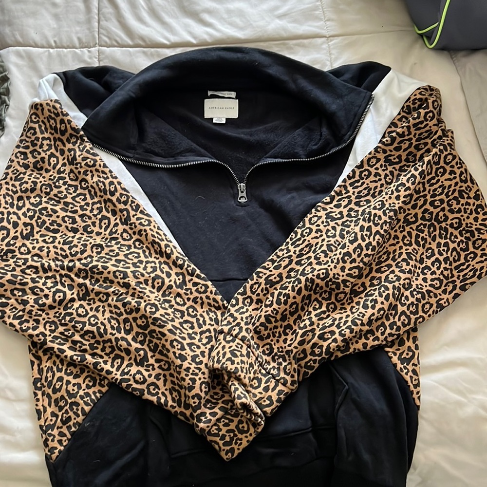 AE sweatshirt